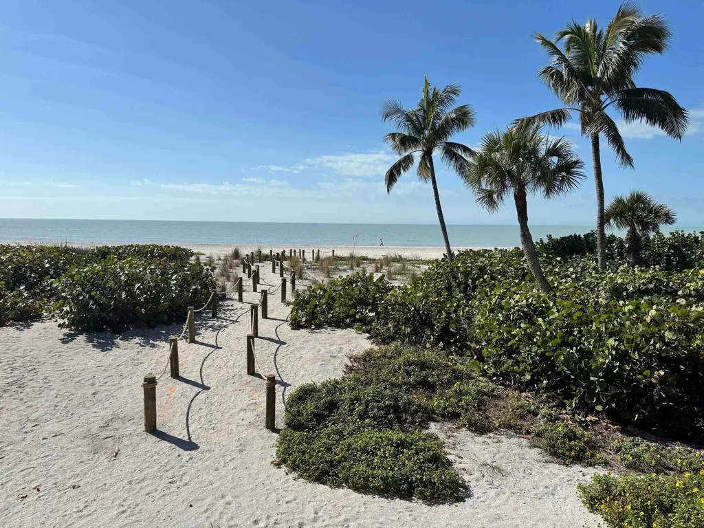 3001 W Gulf Drive Sanibel FL 33957