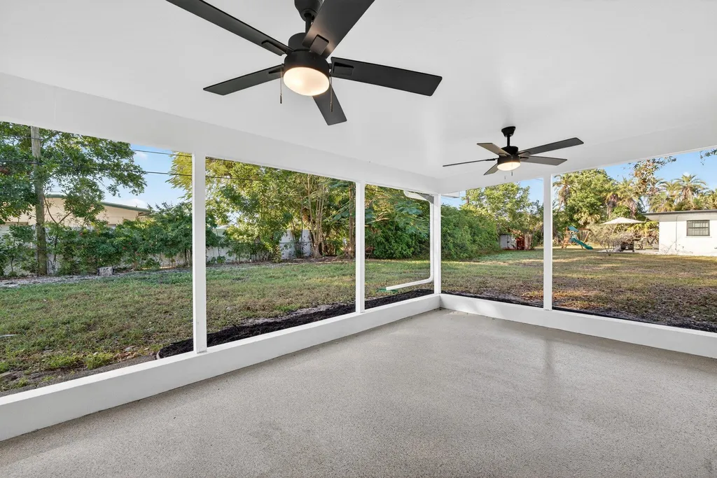 2230 Aldridge Avenue Fort Myers FL 33907