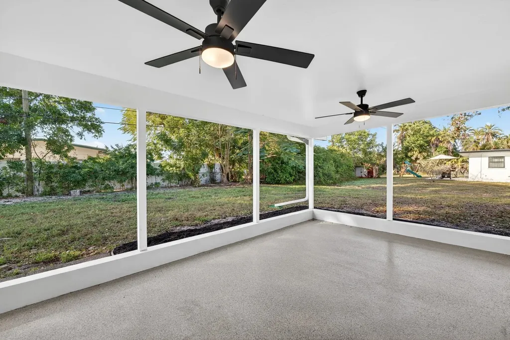 2230 Aldridge Avenue Fort Myers FL 33907