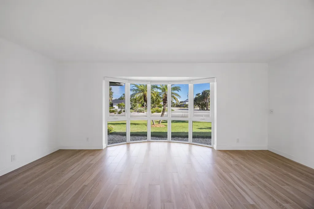 1019 Lindgren Boulevard Sanibel FL 33957