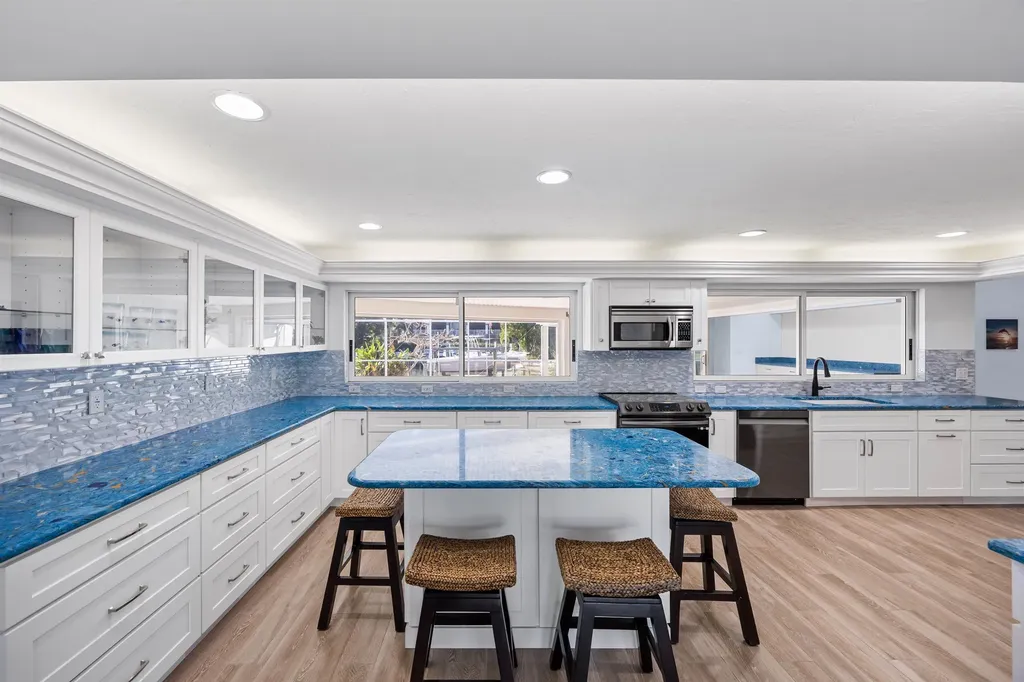 1019 Lindgren Boulevard Sanibel FL 33957