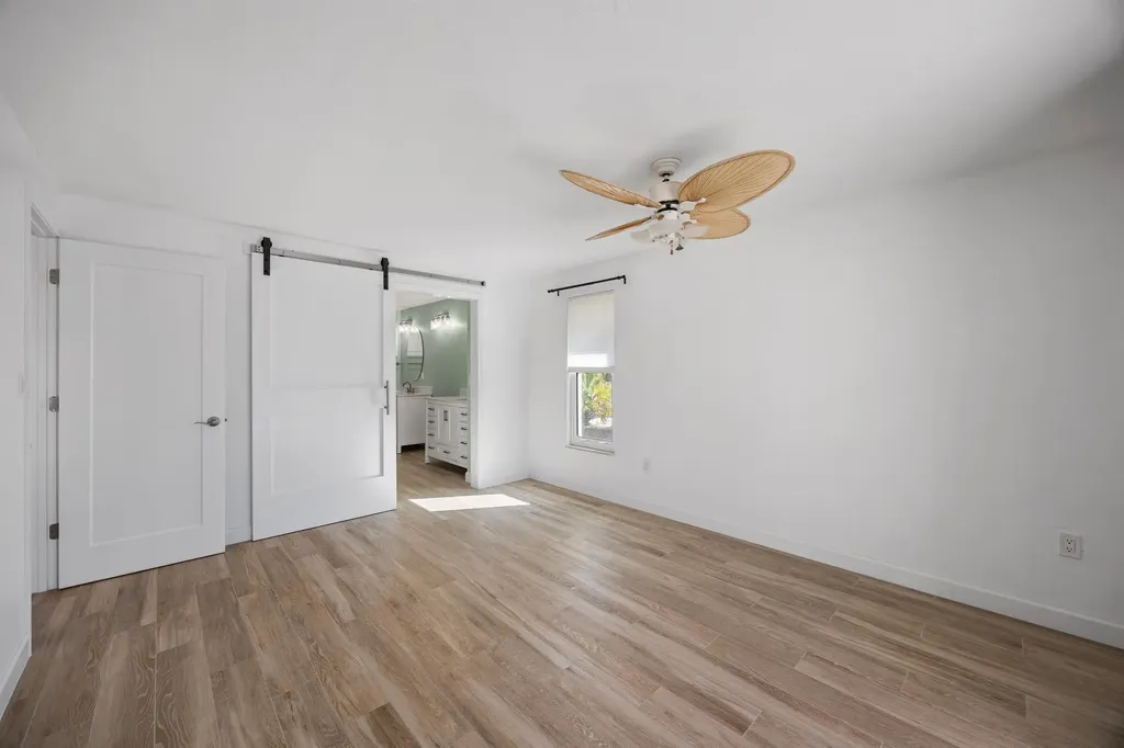 1019 Lindgren Boulevard Sanibel FL 33957