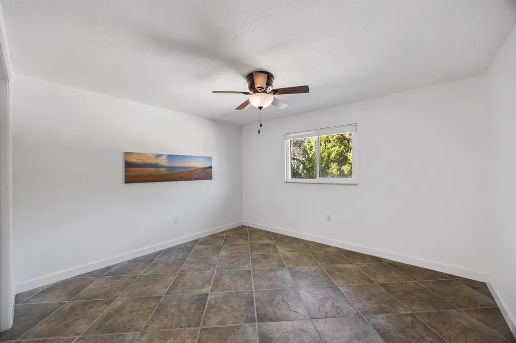 1019 Lindgren Boulevard Sanibel FL 33957