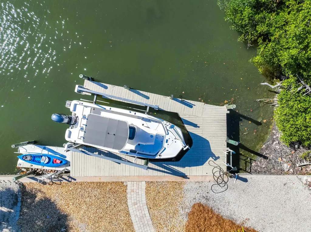 1019 Lindgren Boulevard Sanibel FL 33957