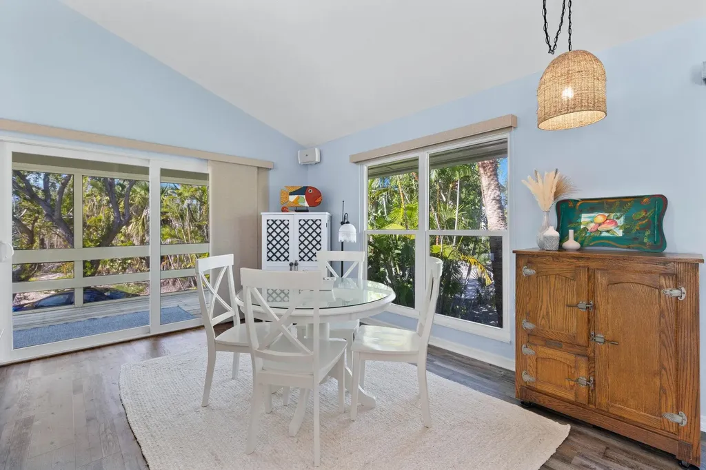 6092 Sanibel Captiva Road Sanibel FL 33957