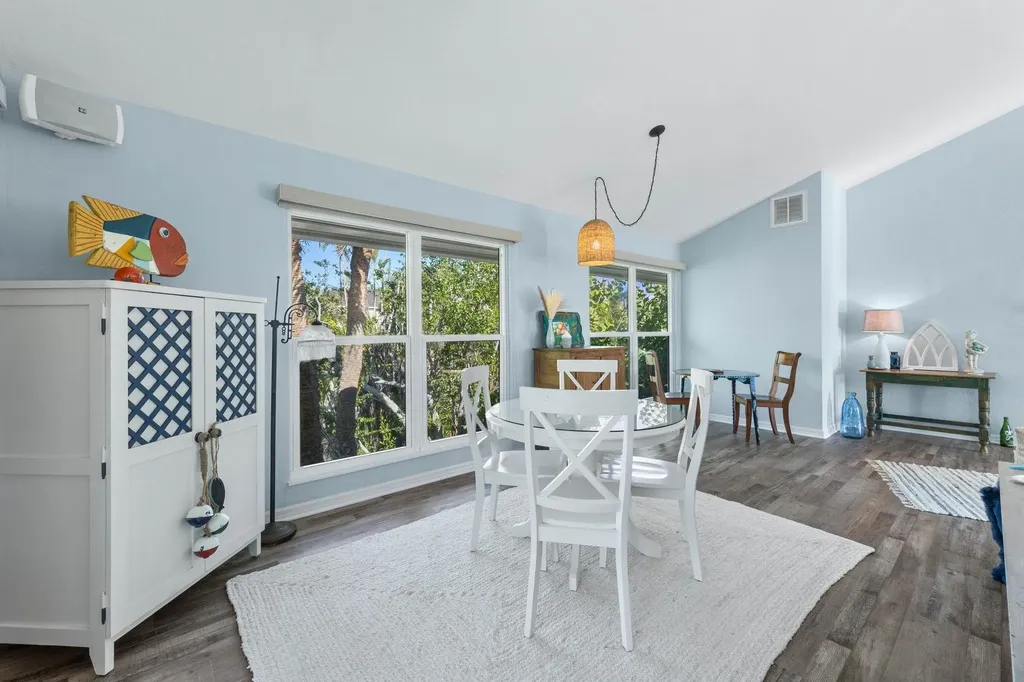 6092 Sanibel Captiva Road Sanibel FL 33957