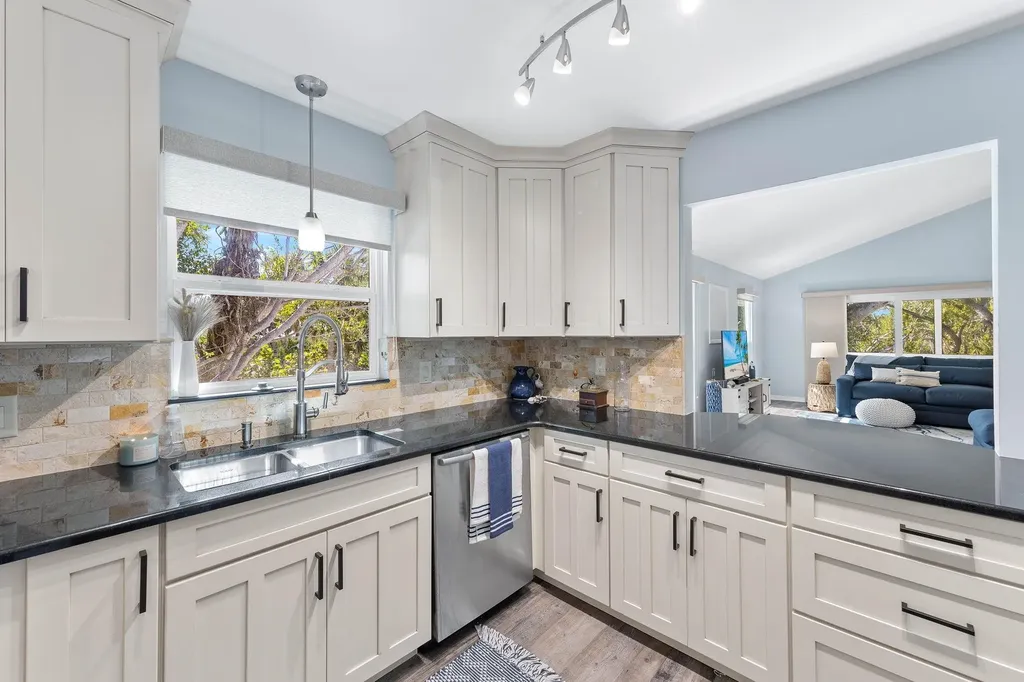 6092 Sanibel Captiva Road Sanibel FL 33957