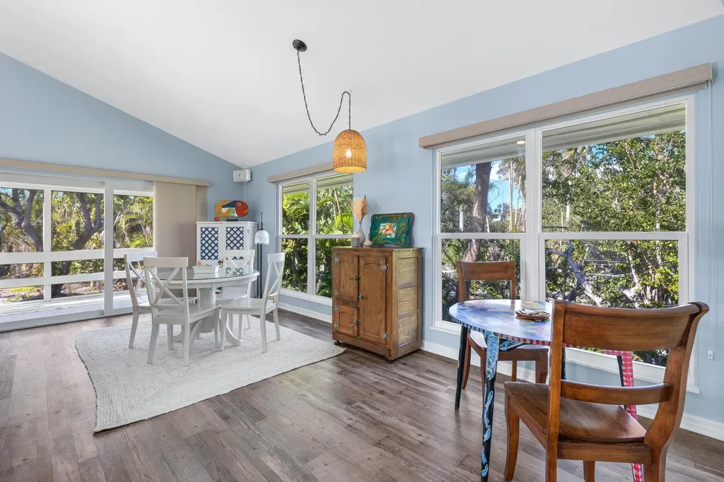 6092 Sanibel Captiva Road Sanibel FL 33957