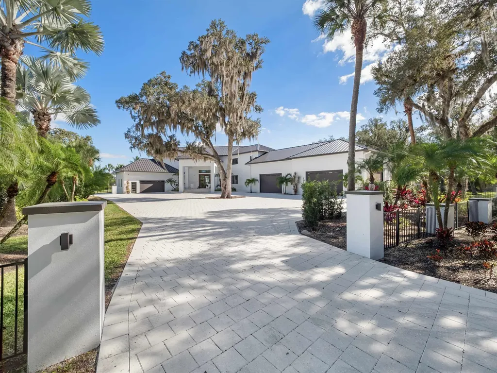 18090 N Olga Drive Alva FL 33920