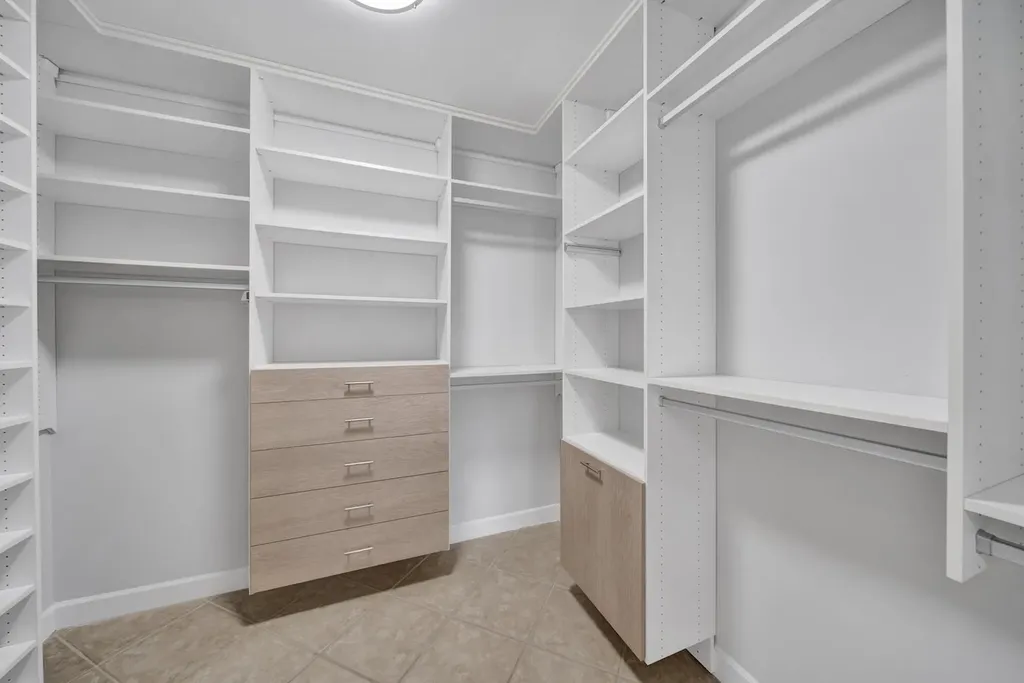 1828 Buckthorn Lane Sanibel FL 33957