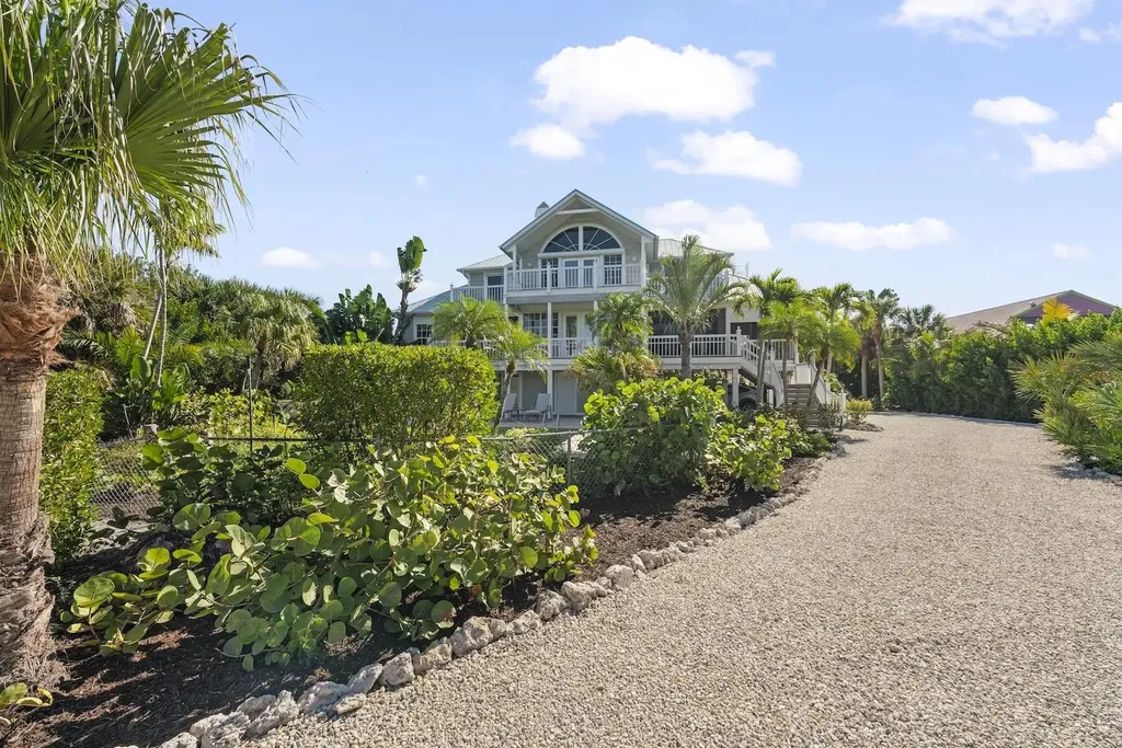 1828 Buckthorn Lane Sanibel FL 33957