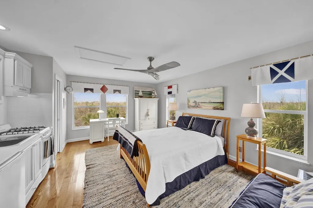 1828 Buckthorn Lane Sanibel FL 33957