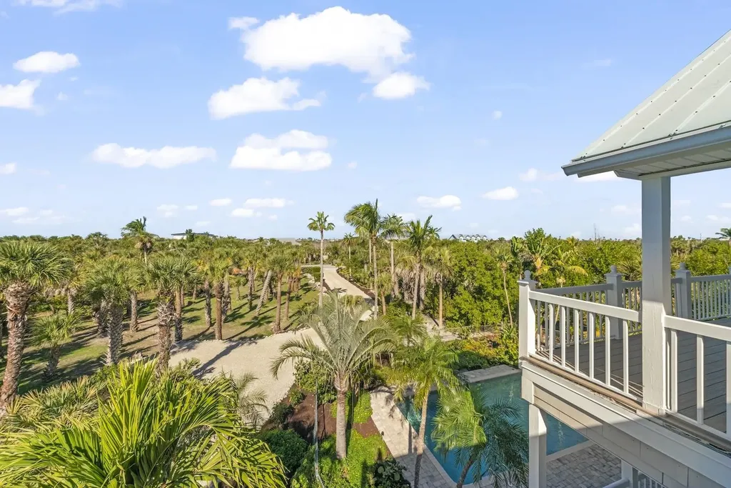 1828 Buckthorn Lane Sanibel FL 33957