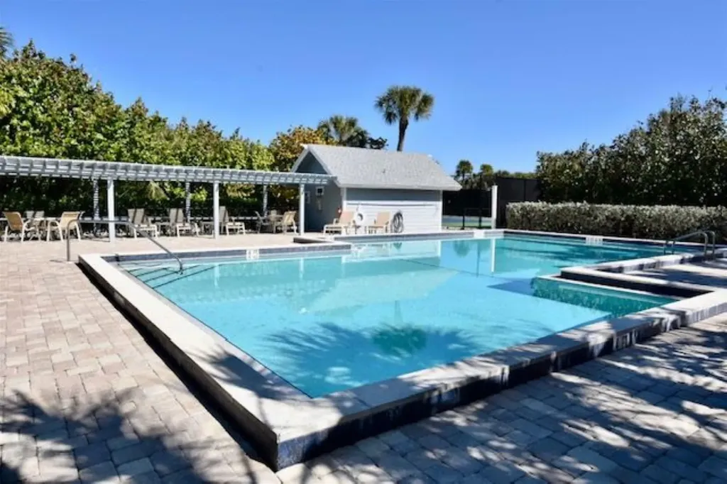 1828 Buckthorn Lane Sanibel FL 33957