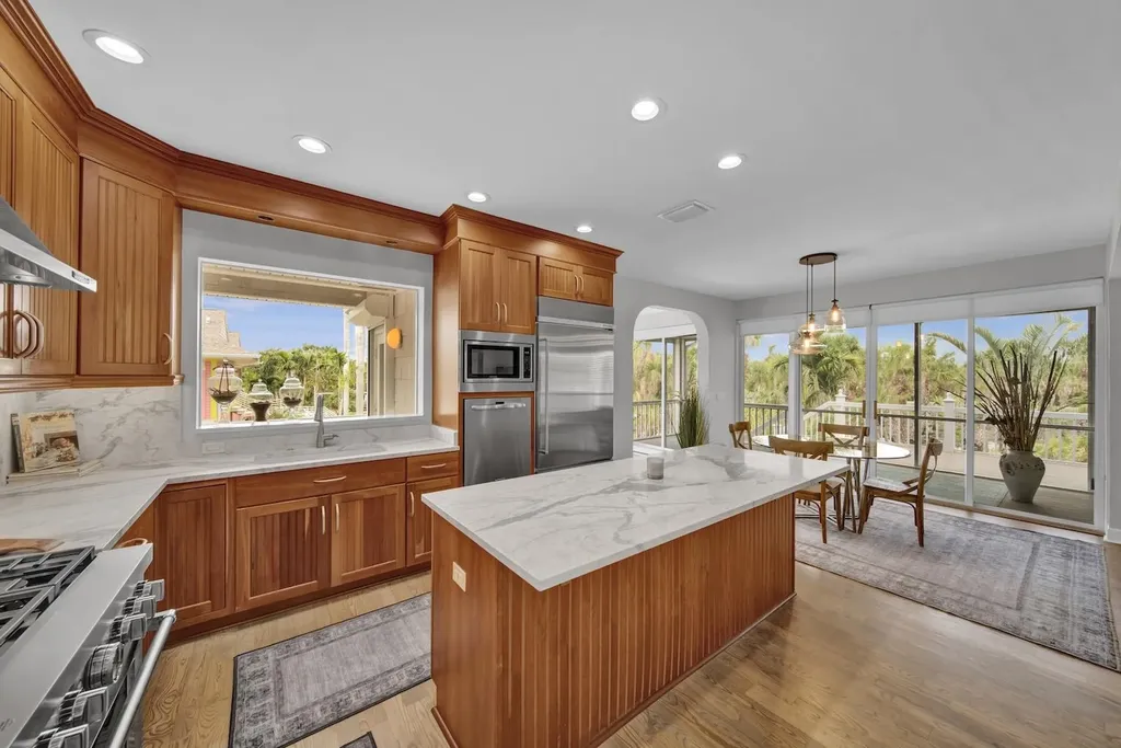 1828 Buckthorn Lane Sanibel FL 33957