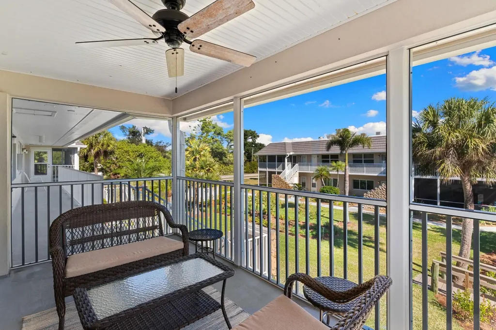 601 Periwinkle Way Sanibel FL 33957