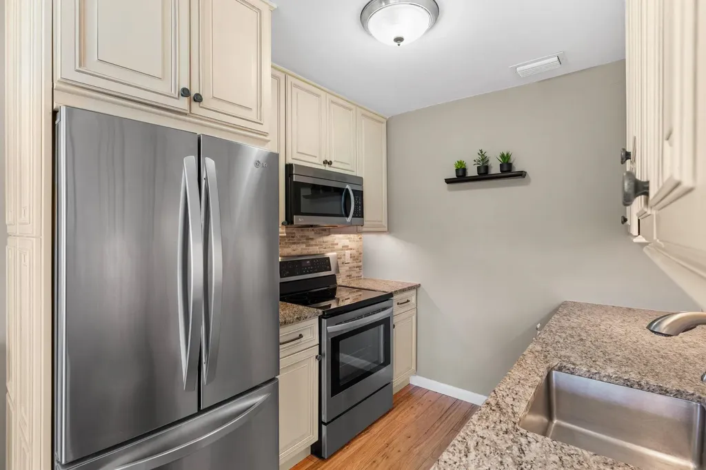 601 Periwinkle Way Sanibel FL 33957