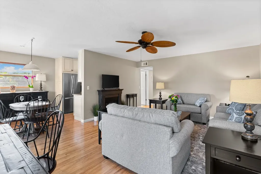 601 Periwinkle Way Sanibel FL 33957