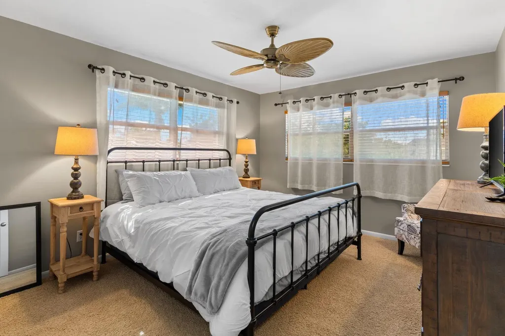 601 Periwinkle Way Sanibel FL 33957