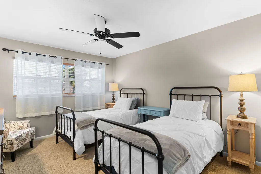 601 Periwinkle Way Sanibel FL 33957