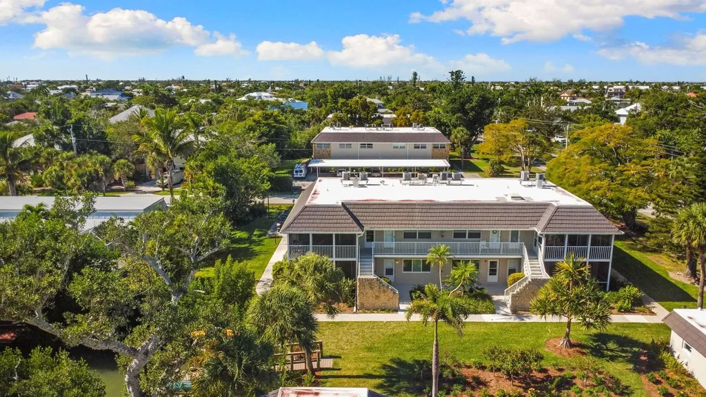 601 Periwinkle Way Sanibel FL 33957