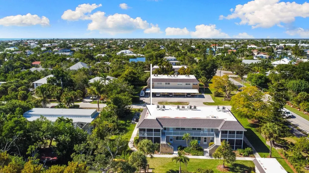 601 Periwinkle Way Sanibel FL 33957