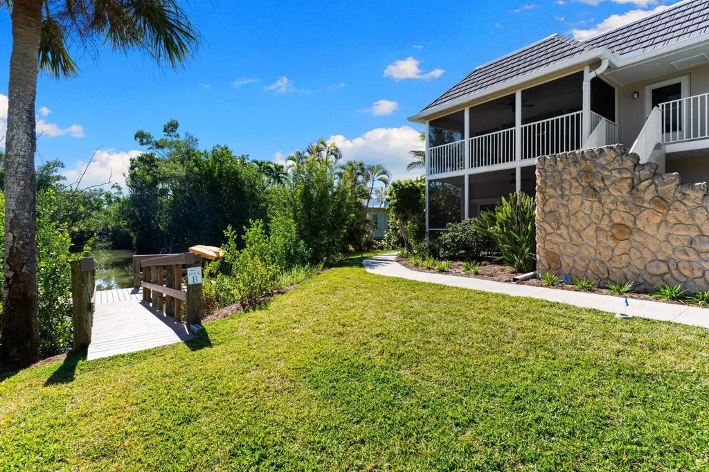 601 Periwinkle Way Sanibel FL 33957