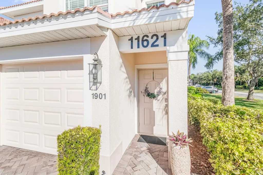 11621 Navarro Way Fort Myers FL 33908