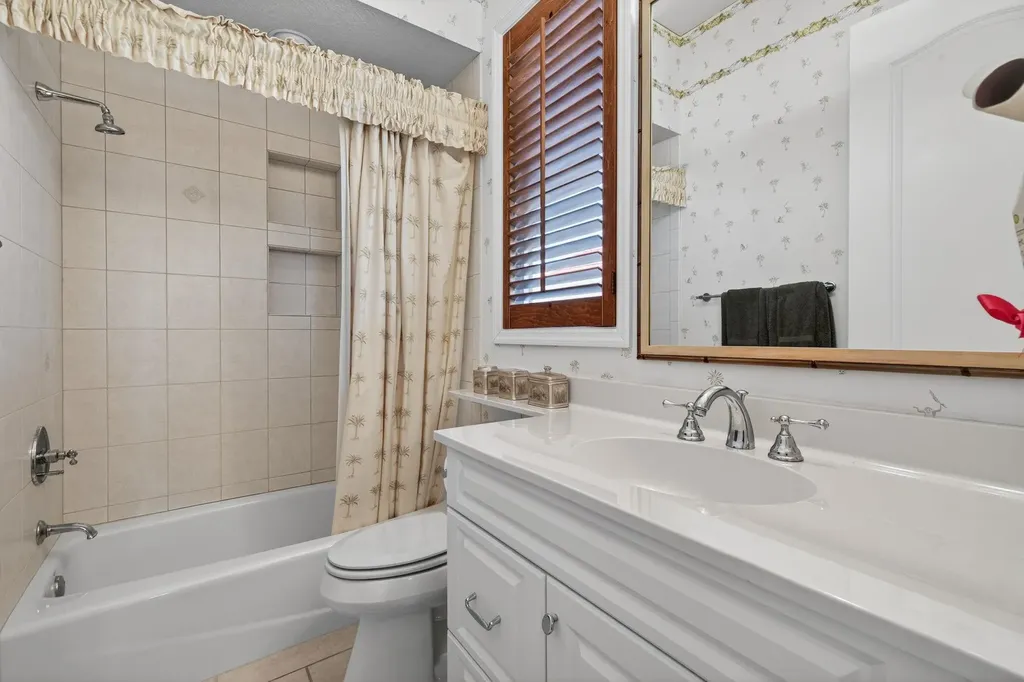 816 Birdie View Point Sanibel FL 33957