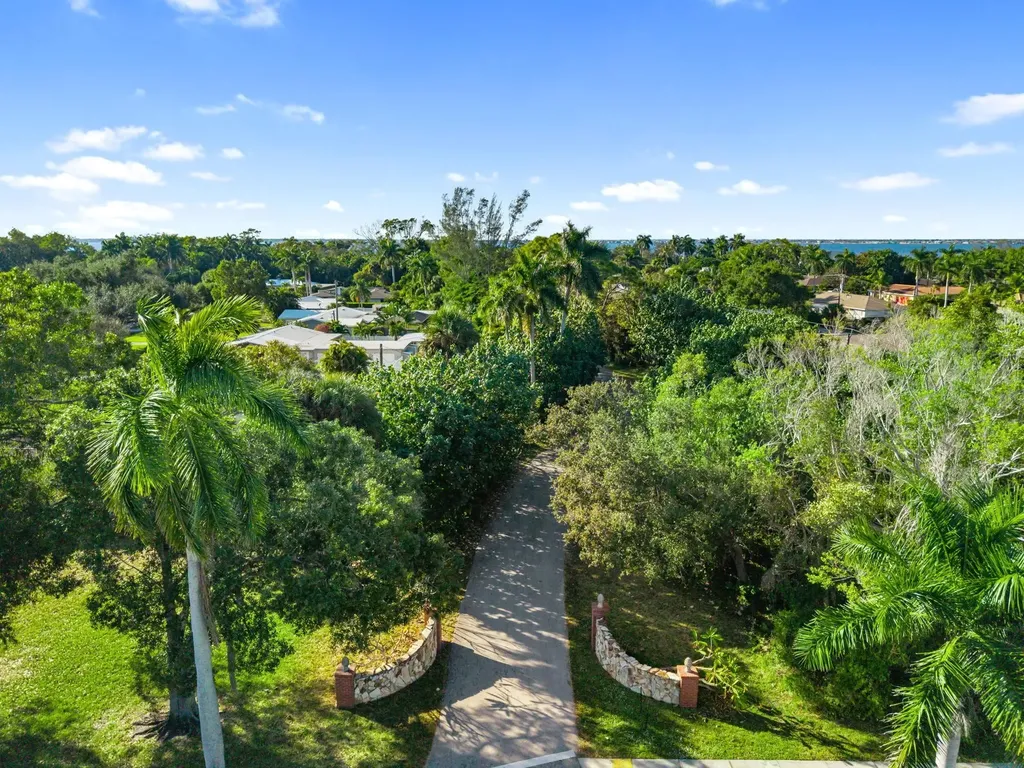 8661 Cajuput Cove Fort Myers FL 33919