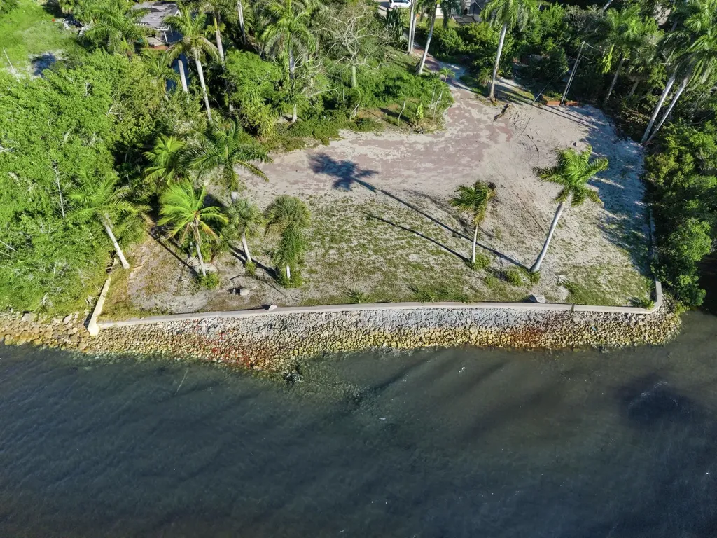 8661 Cajuput Cove Fort Myers FL 33919