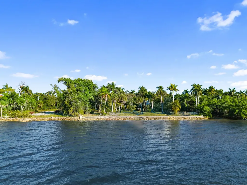 8661 Cajuput Cove Fort Myers FL 33919