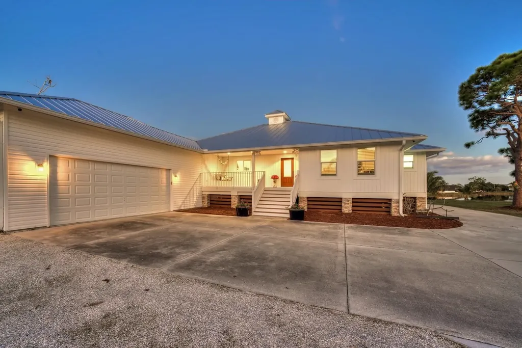 11940 Oakland Drive Bokeelia FL 33922