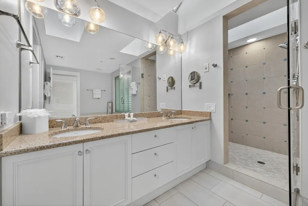 1655 Lands End Village Captiva FL 33924