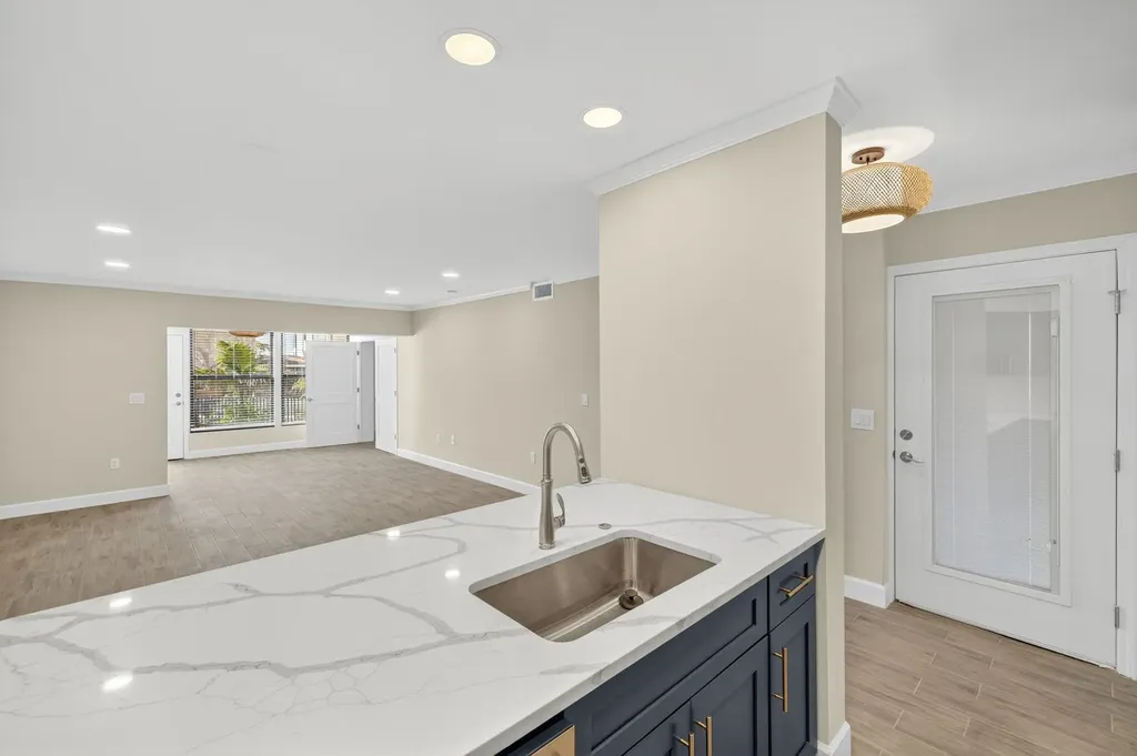 629 Nerita Street Sanibel FL 33957