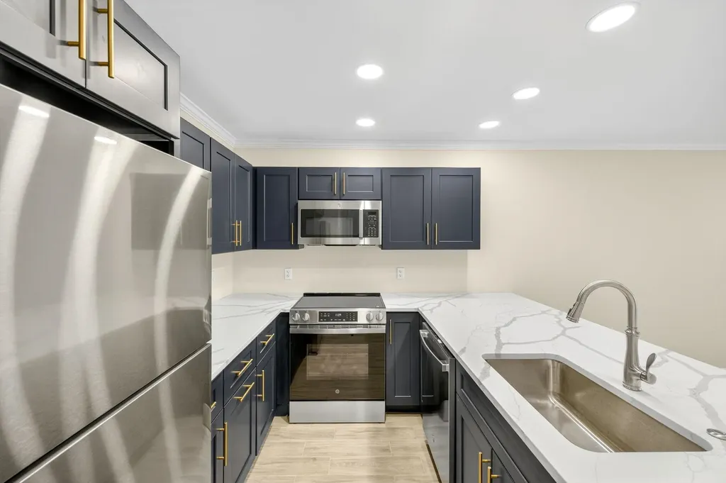 629 Nerita Street Sanibel FL 33957