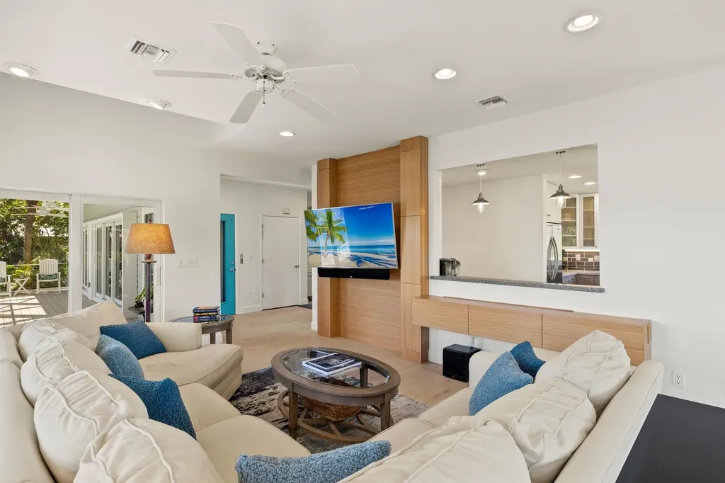 2400 Los Colony Road Sanibel FL 33957