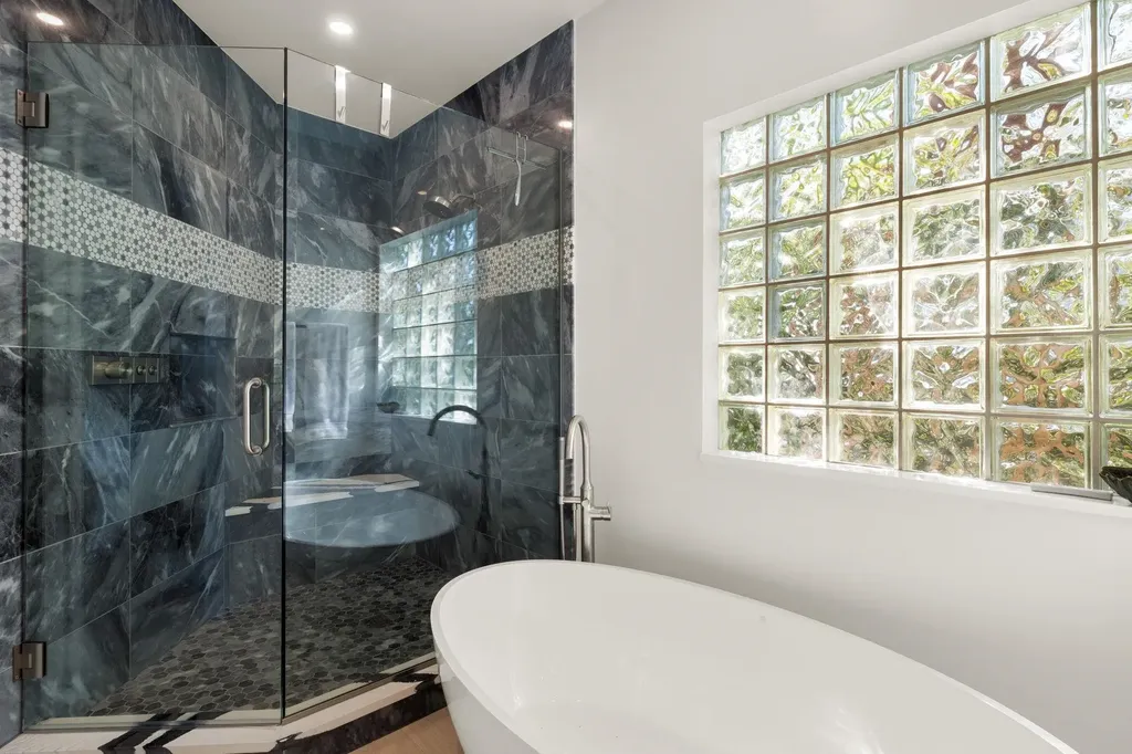 2400 Los Colony Road Sanibel FL 33957