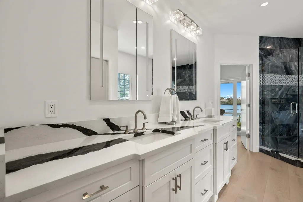 2400 Los Colony Road Sanibel FL 33957