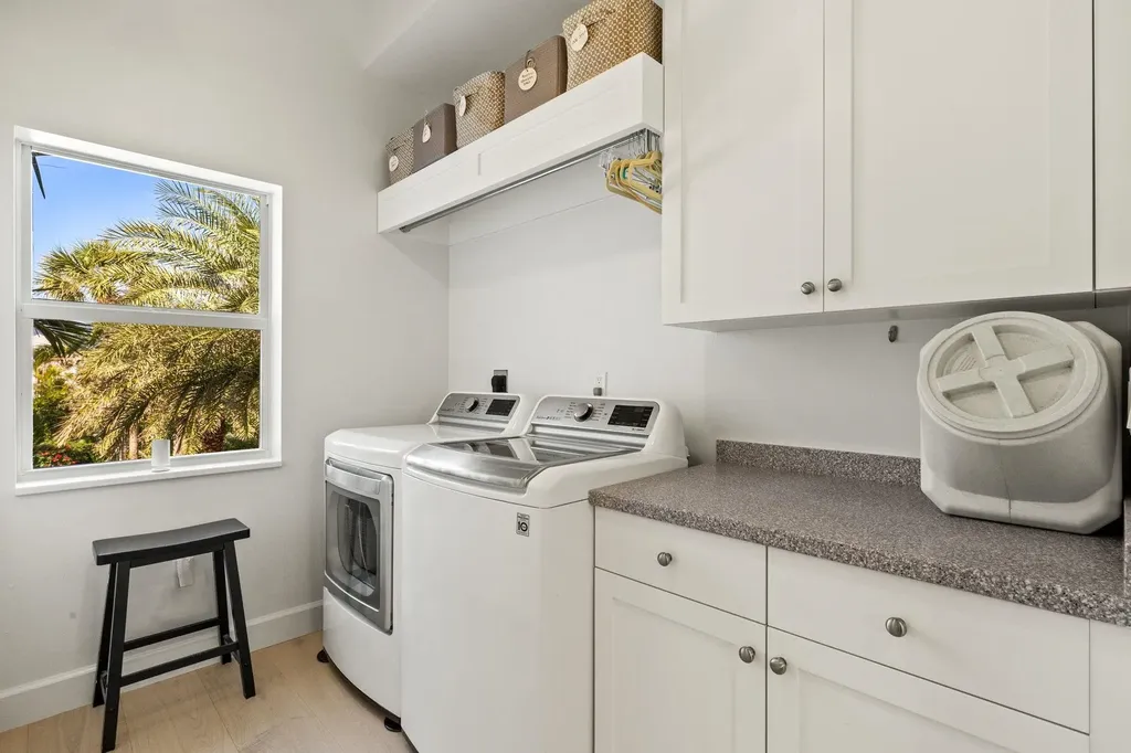 2400 Los Colony Road Sanibel FL 33957