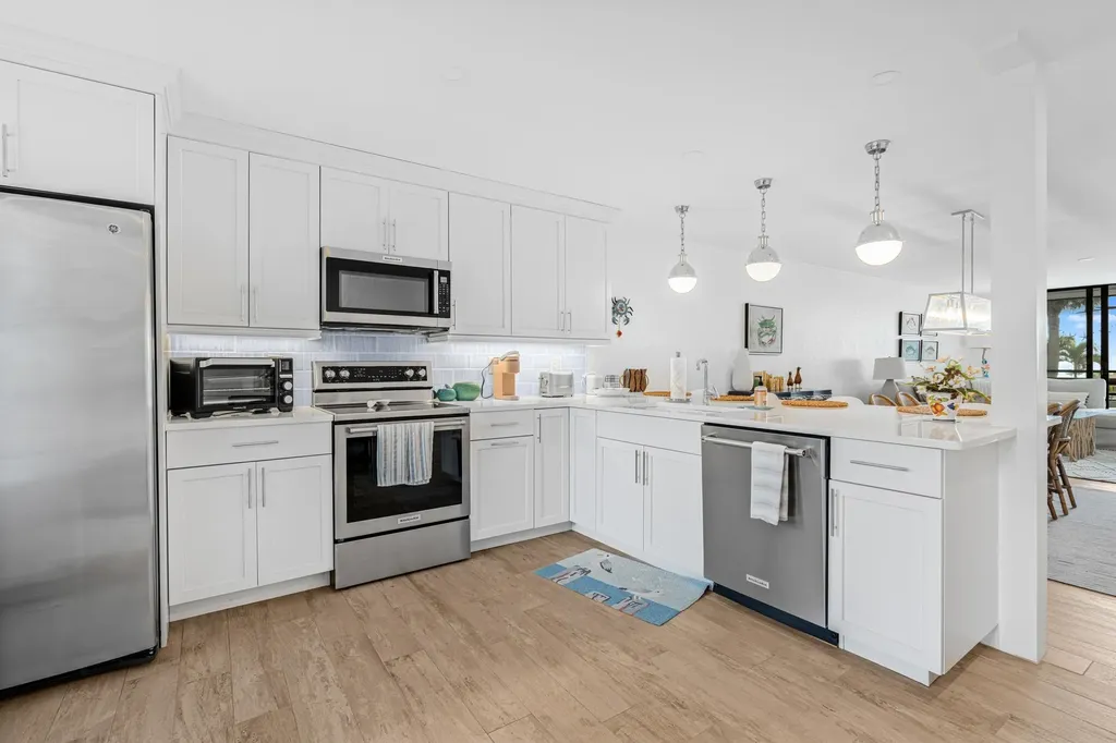 2777 W Gulf Drive Sanibel FL 33957