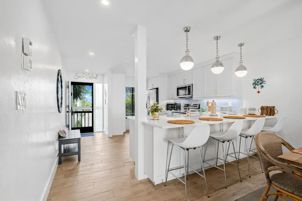 2777 W Gulf Drive Sanibel FL 33957