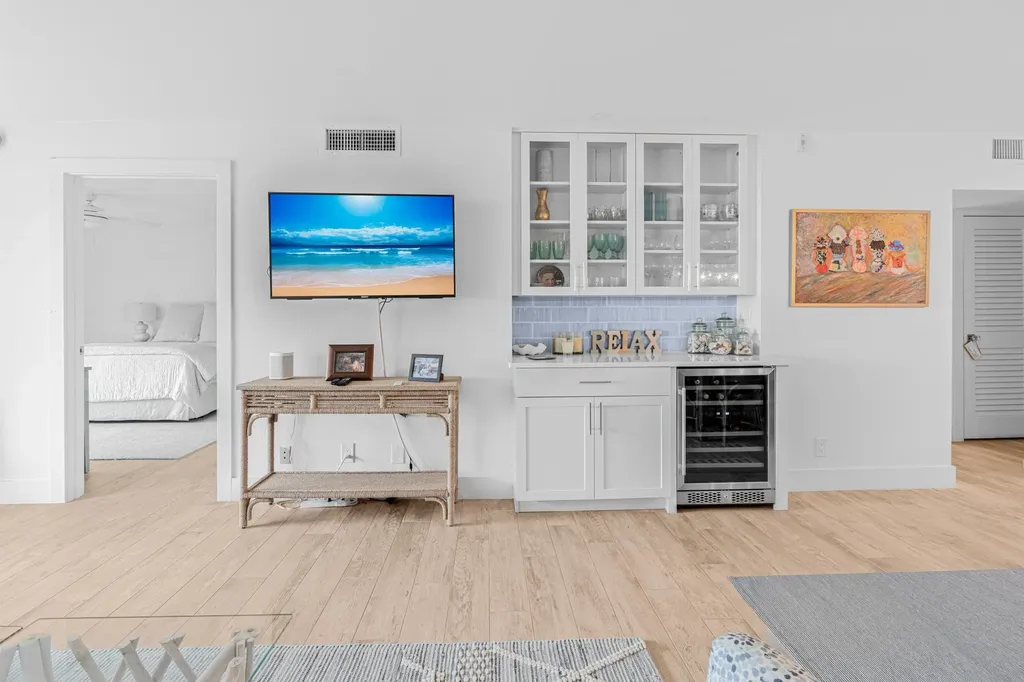 2777 W Gulf Drive Sanibel FL 33957