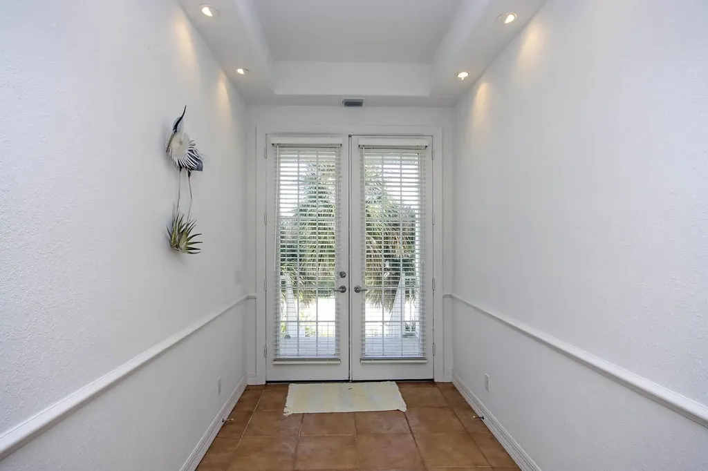 580 Sea Oats Drive Sanibel FL 33957