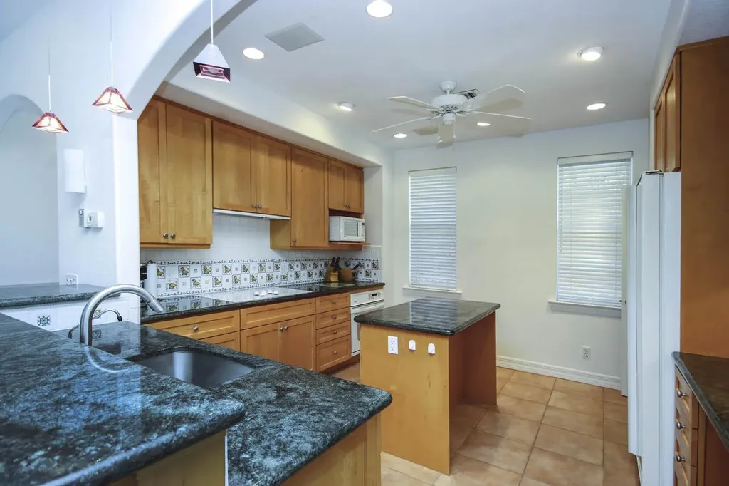 580 Sea Oats Drive Sanibel FL 33957