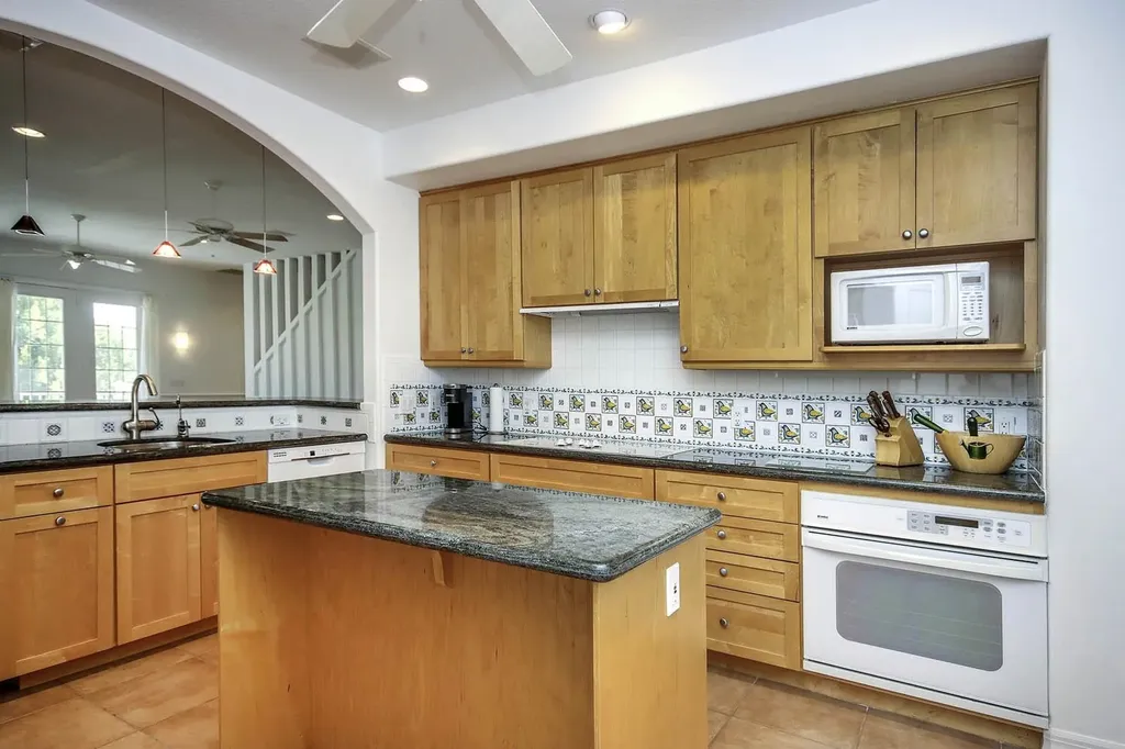 580 Sea Oats Drive Sanibel FL 33957