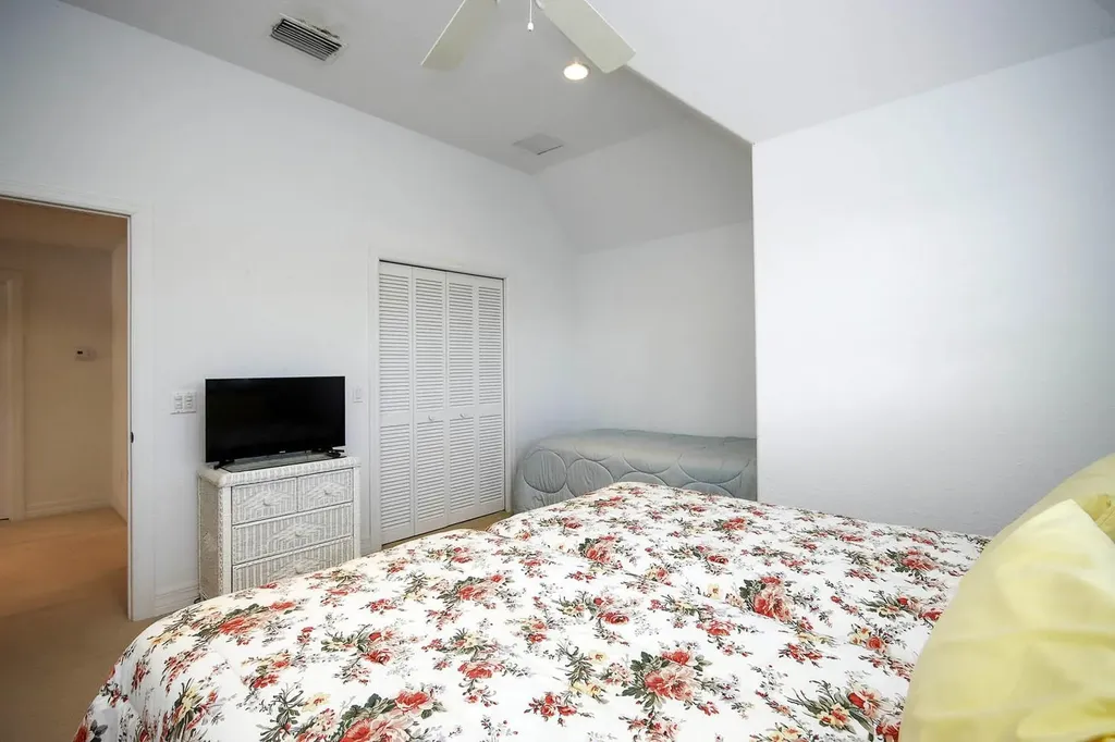 580 Sea Oats Drive Sanibel FL 33957