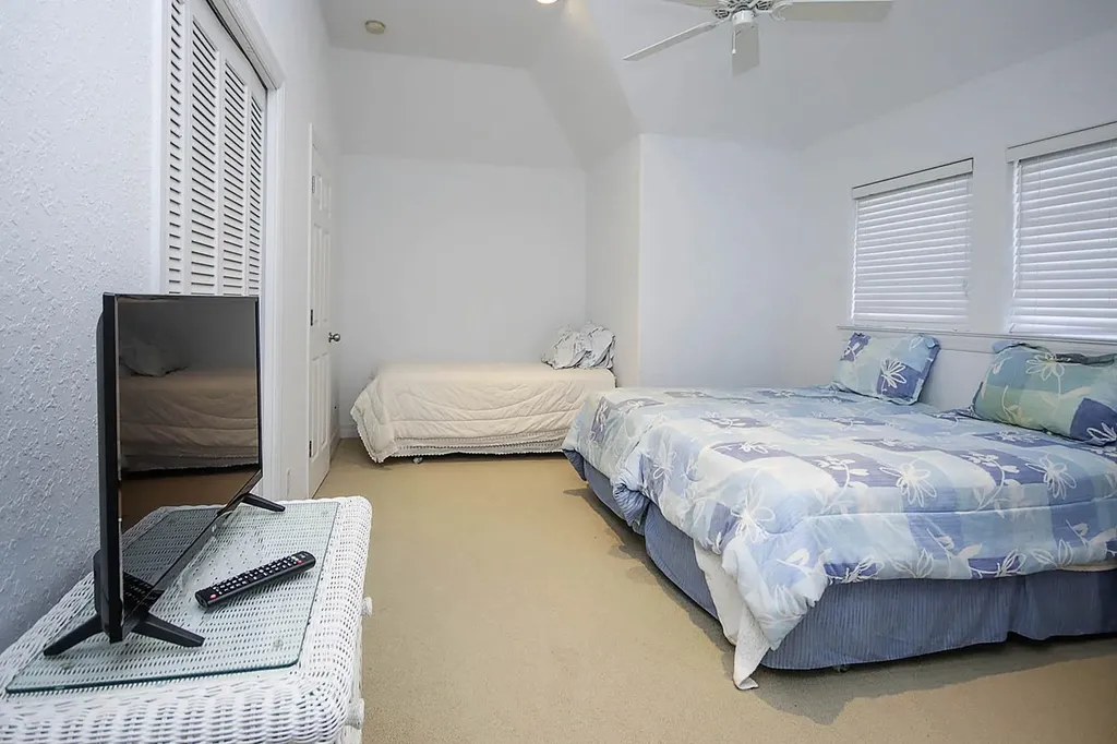 580 Sea Oats Drive Sanibel FL 33957