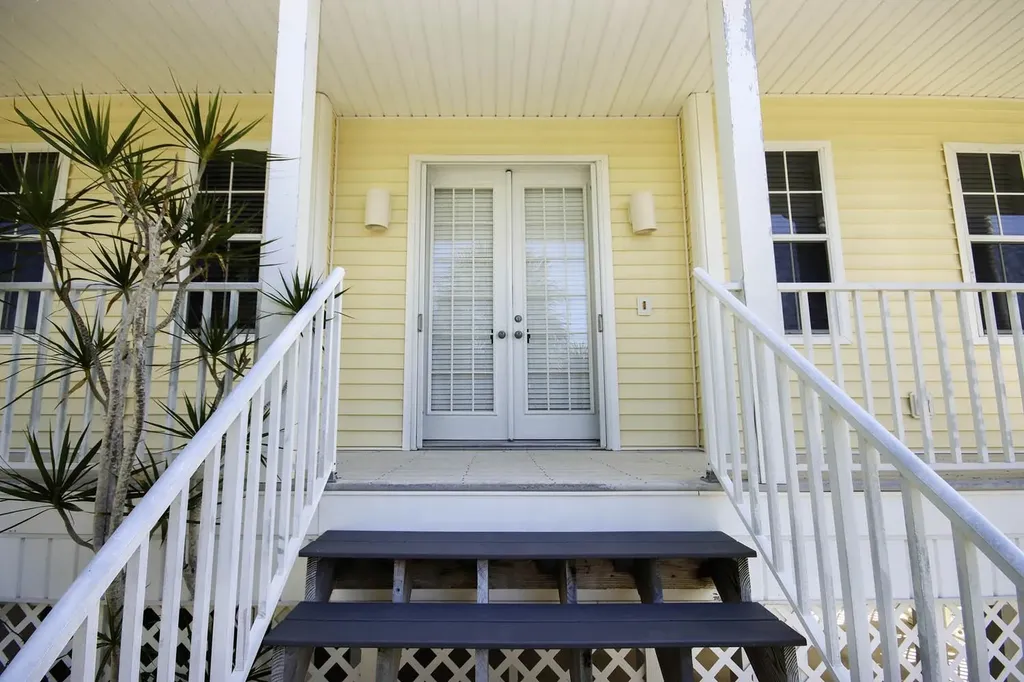 580 Sea Oats Drive Sanibel FL 33957