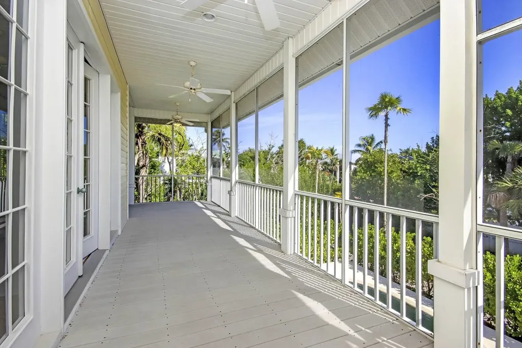 580 Sea Oats Drive Sanibel FL 33957